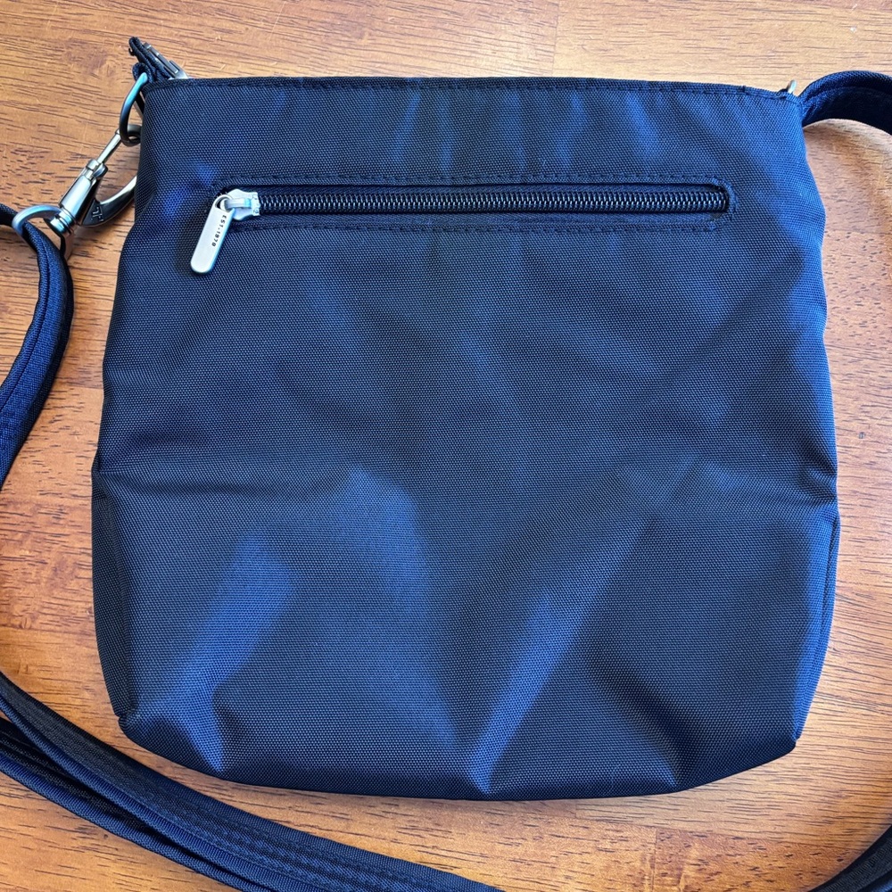 Travelon Anti-Theft Classic Mini Shoulder Bag - Picture 3 of 16